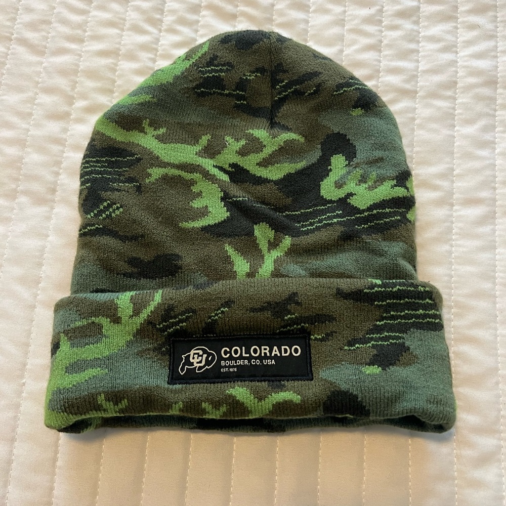 CU BUFFS Men’s armed forces  Camo beanie